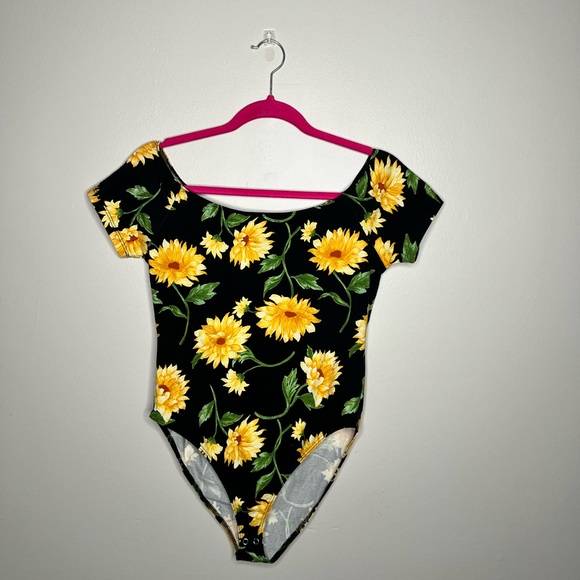 NEW Forever 21 Sunflower Knit Bodysuit - Picture 6 of 17